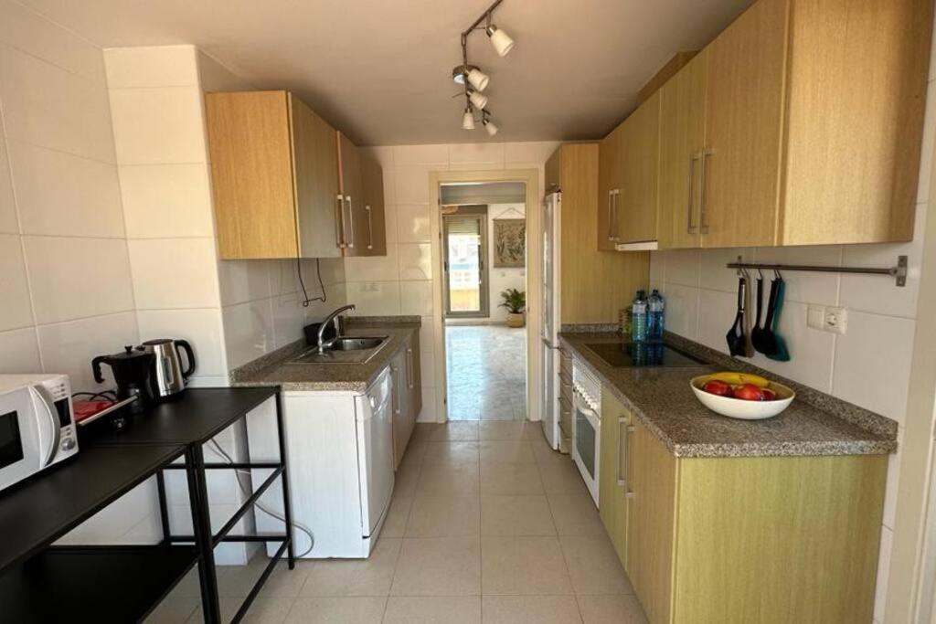 Atico Puerto Marina 2 Hab Con Piscina, 500m De La Plata Apartament *