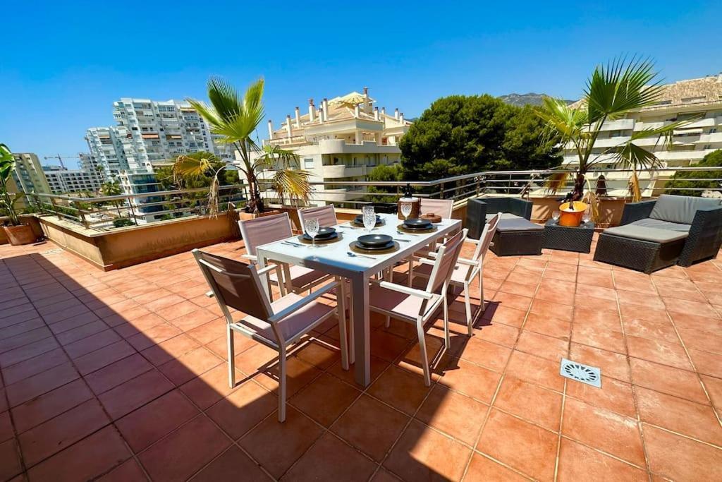 Atico Puerto Marina 2 Hab Con Piscina, 500m De La Plata Apartament *
