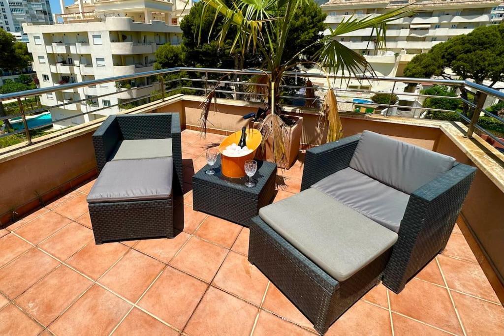 Atico Puerto Marina 2 Hab Con Piscina, 500m De La Plata Apartament